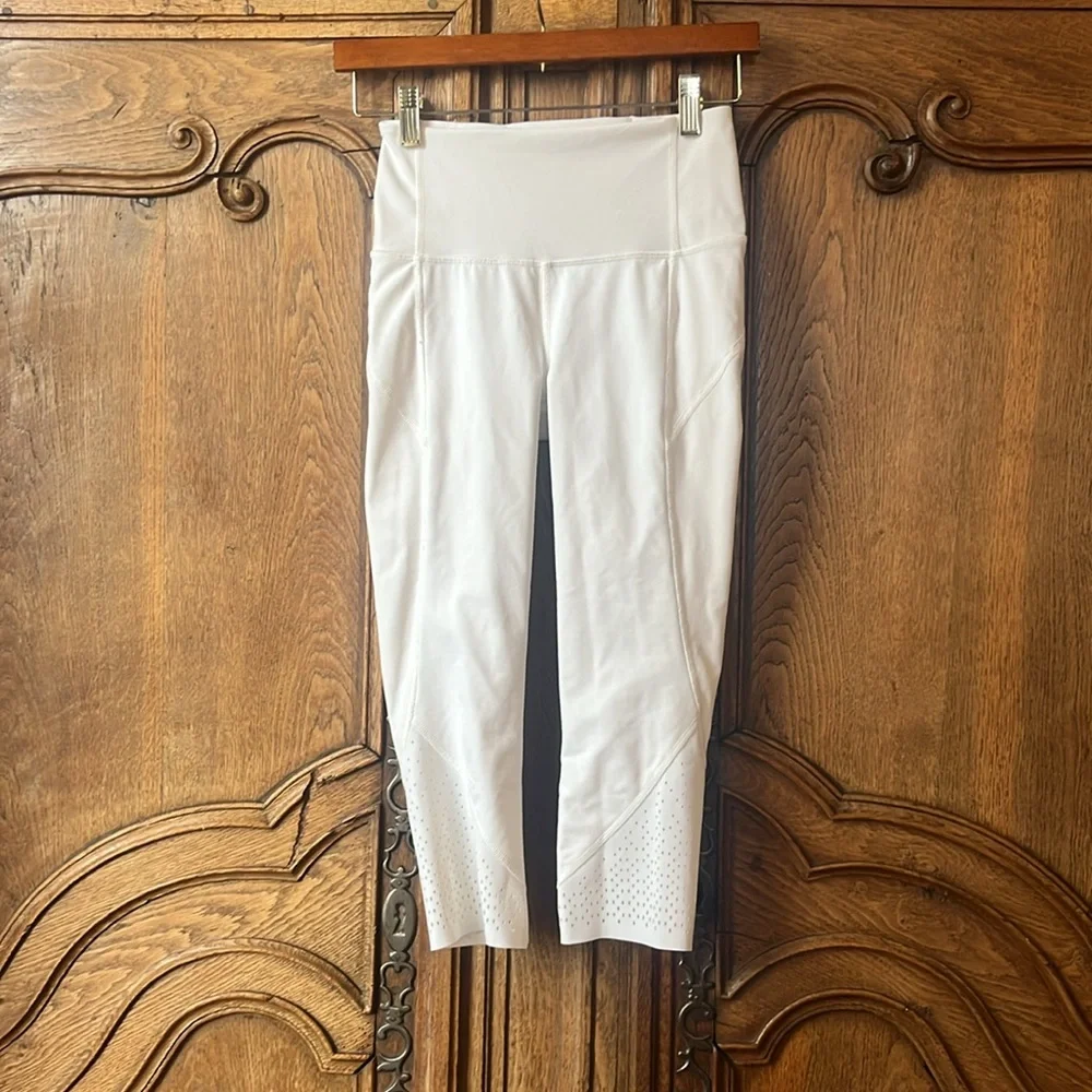 Lululemon Athletica Anew White Perforated Laser Cut Crop Legging Pants